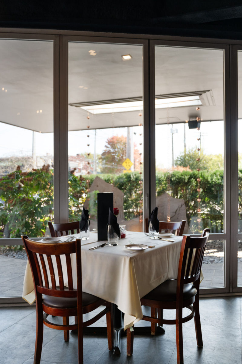 Veranda table setting